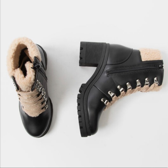 Black Sherpa lace up chunky lug sole shearling booties - Picture 3 of 8